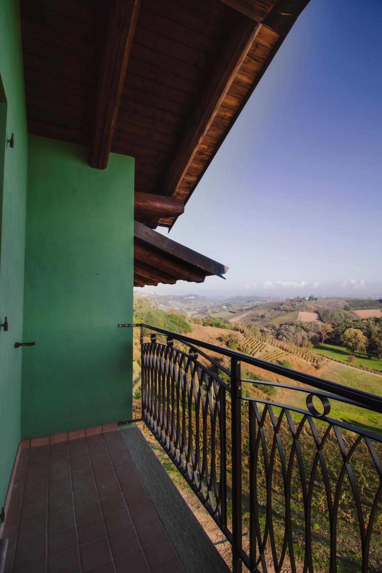Agriturismo Cascina Reggio Castelnuovo  Exterior photo
